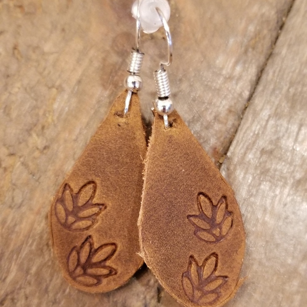 Leather ear rings